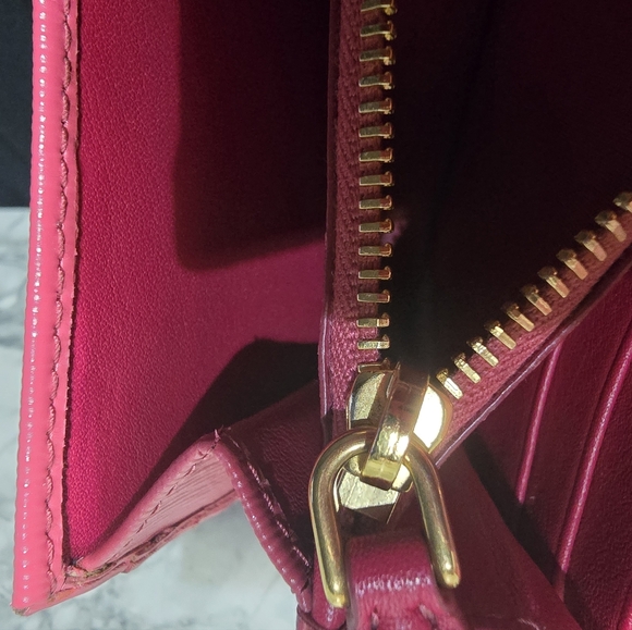 Prada With COA Pink Women's Wallet - Picture 8 of 8